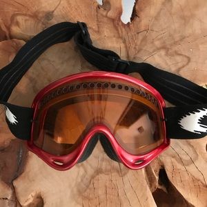 SOLD!! Oakley Ski Googles Unisex